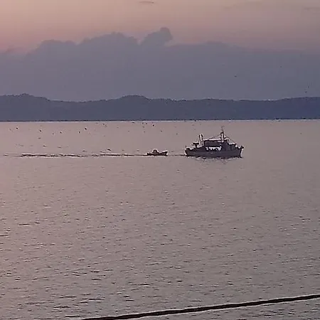 Diolkos Apartement Nea Roda Esterno foto