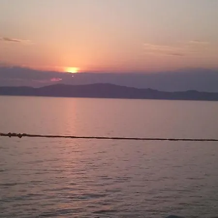 Diolkos Apartement Nea Roda Esterno foto
